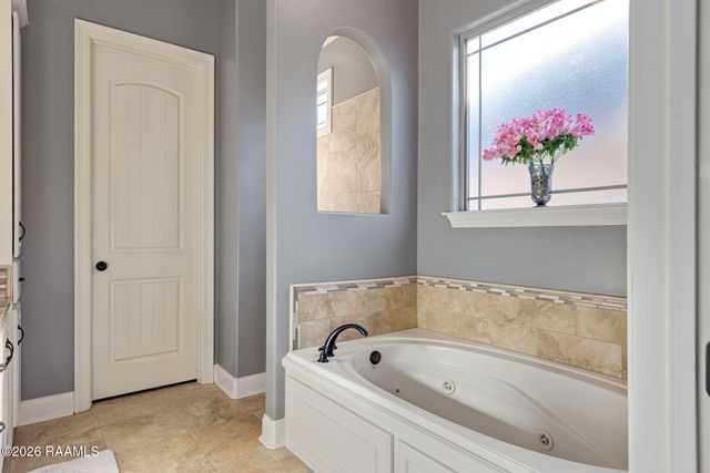 107 Westridge Drive, Broussard, LA 70518