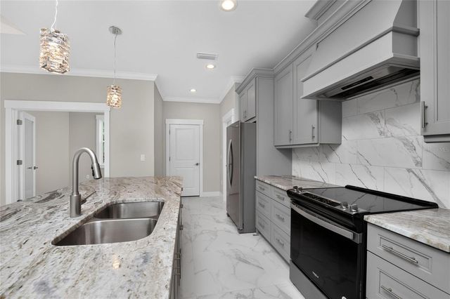 14422 CHAMBERLAIN BOULEVARD, Port Charlotte, FL 33953