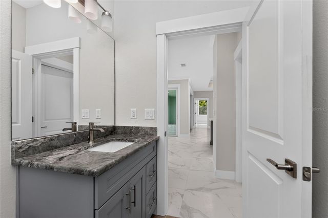14422 CHAMBERLAIN BOULEVARD, Port Charlotte, FL 33953