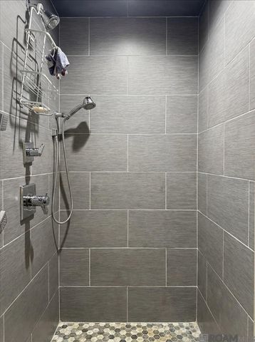 5341 Riverbend Blvd, Baton Rouge, LA 70820