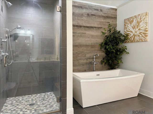 5341 Riverbend Blvd, Baton Rouge, LA 70820