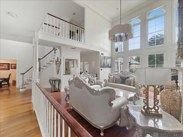 5341 Riverbend Blvd, Baton Rouge, LA 70820