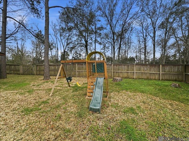 5341 Riverbend Blvd, Baton Rouge, LA 70820