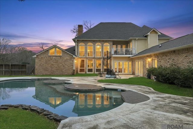 5341 Riverbend Blvd, Baton Rouge, LA 70820