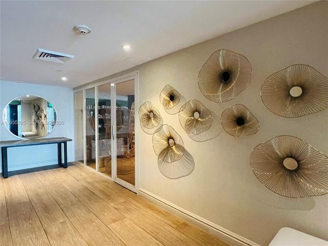 1100 West Ave 910, Miami Beach, FL 33139