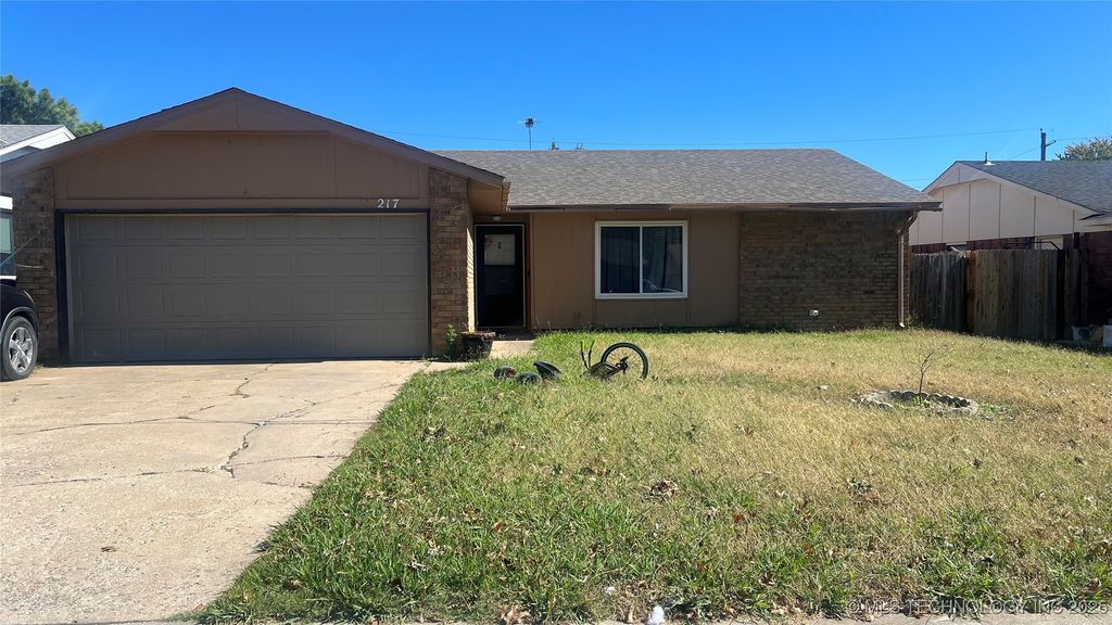 217 S 183rd East Avenue, Tulsa, OK 74108