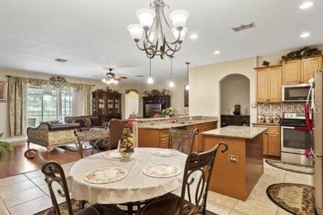 2858 ROLLING HILLS LANE, Apopka, FL 32712