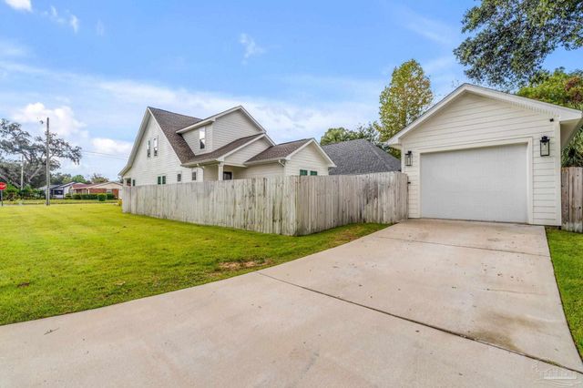 1028 E Yonge St, Pensacola, FL 32503