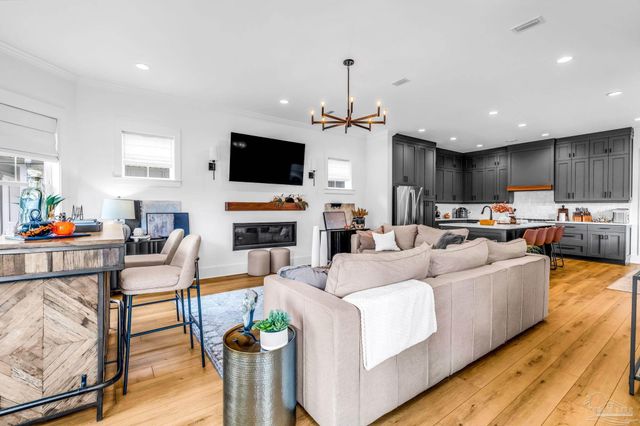 1028 E Yonge St, Pensacola, FL 32503