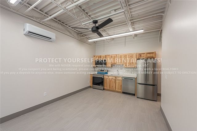 315 N Eureka Alley 1, Fayetteville, AR 72701