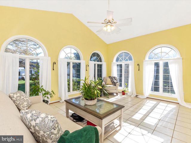 13681 SAMHILL DR, Mount Airy, MD 21771