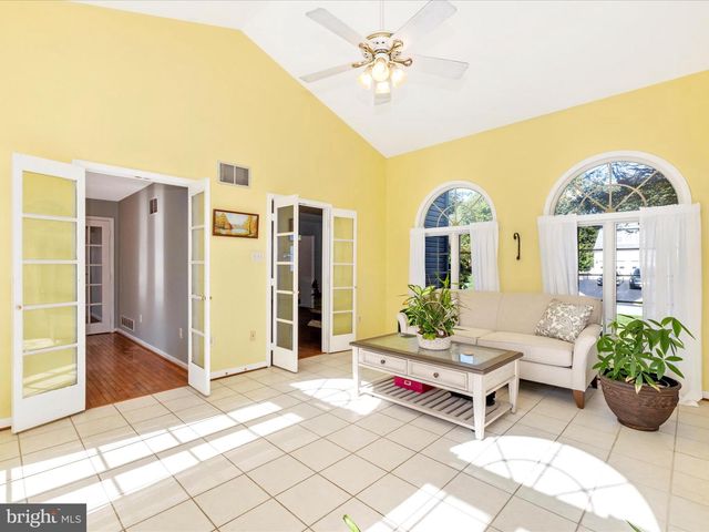 13681 SAMHILL DR, Mount Airy, MD 21771