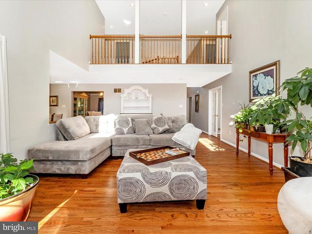 13681 SAMHILL DR, Mount Airy, MD 21771