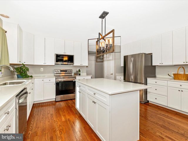 13681 SAMHILL DR, Mount Airy, MD 21771