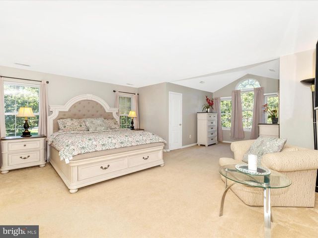 13681 SAMHILL DR, Mount Airy, MD 21771