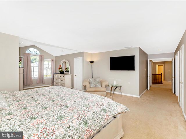 13681 SAMHILL DR, Mount Airy, MD 21771