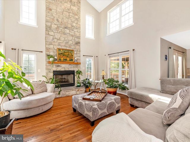 13681 SAMHILL DR, Mount Airy, MD 21771