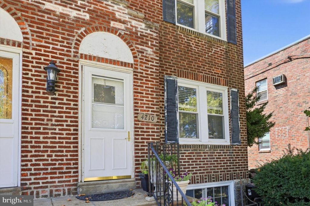 4210 DISSTON ST, Philadelphia, PA 19135 — photo 2