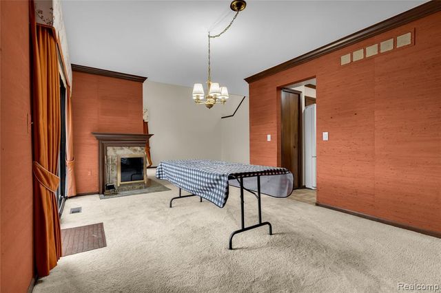 29118 E Chanticleer Drive, Southfield, MI 48034