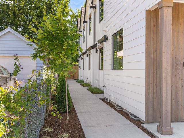 4264 Se 37th Ave, Portland, OR 97202