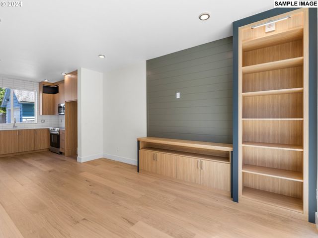 4264 Se 37th Ave, Portland, OR 97202
