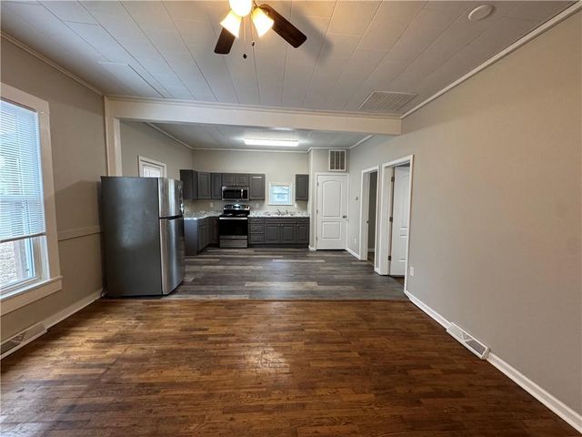 502 E Jefferson Street, Pittsburg, KS 66762