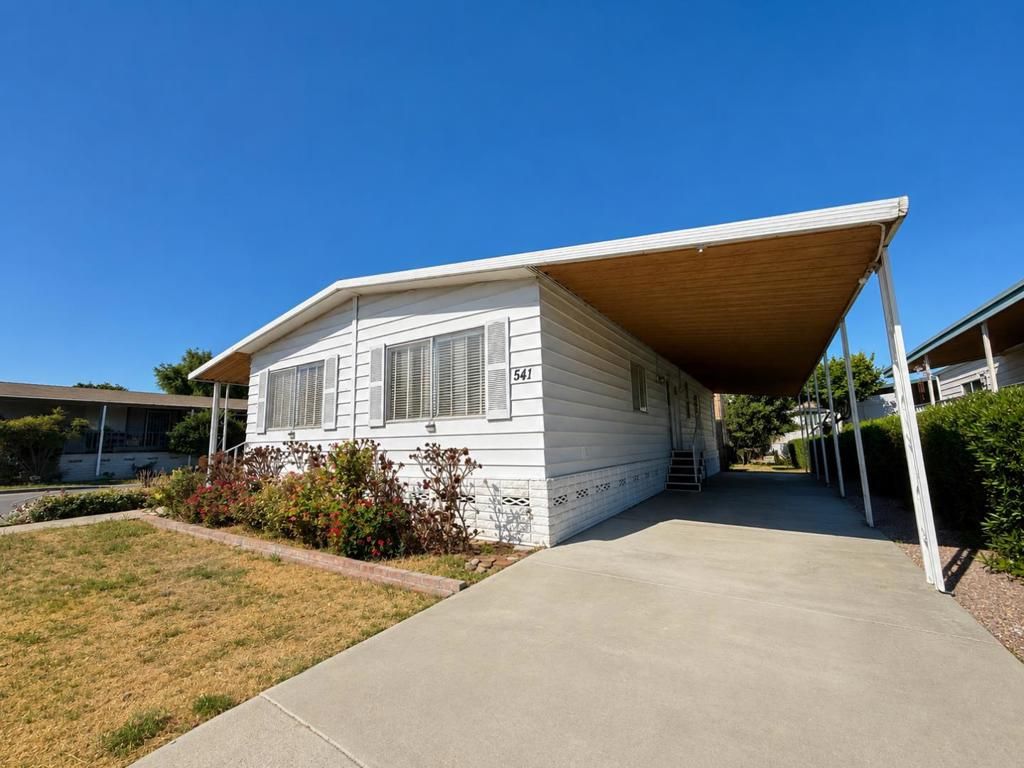 Image 24 of property listing at 541 Millpond Drive 541, San Jose, CA 95125