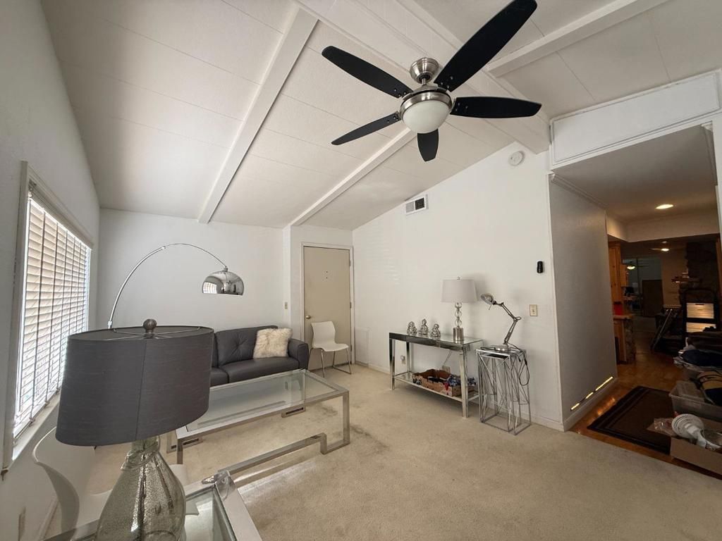 Image 3 of property listing at 541 Millpond Drive 541, San Jose, CA 95125