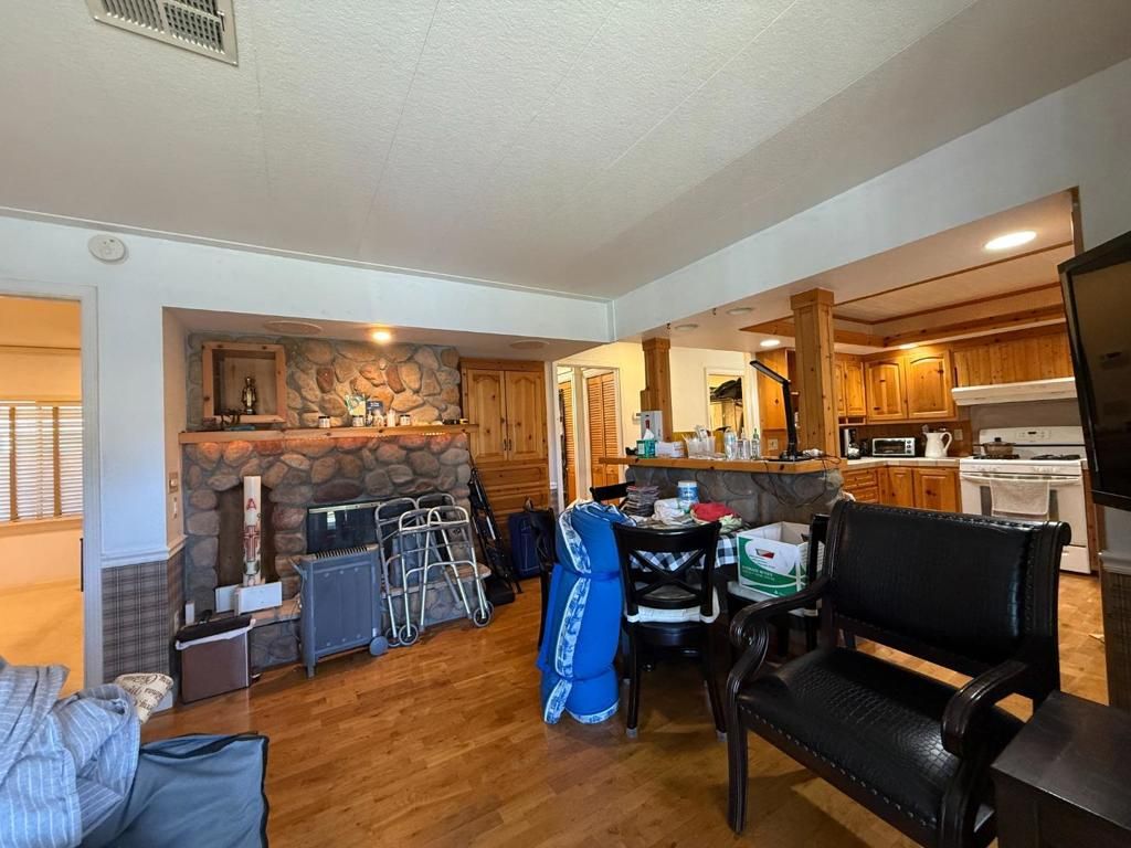 Image 8 of property listing at 541 Millpond Drive 541, San Jose, CA 95125