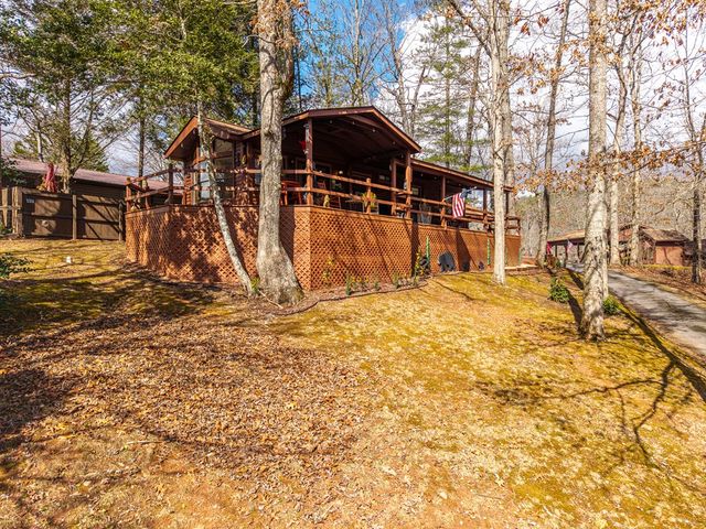 1856 Deer Run Circle, Hiawassee, GA 30546
