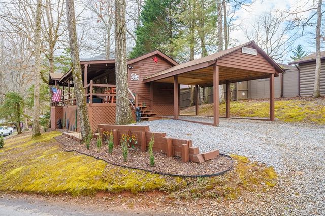 1856 Deer Run Circle, Hiawassee, GA 30546