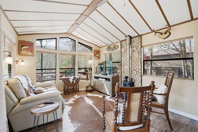 1856 Deer Run Circle, Hiawassee, GA 30546