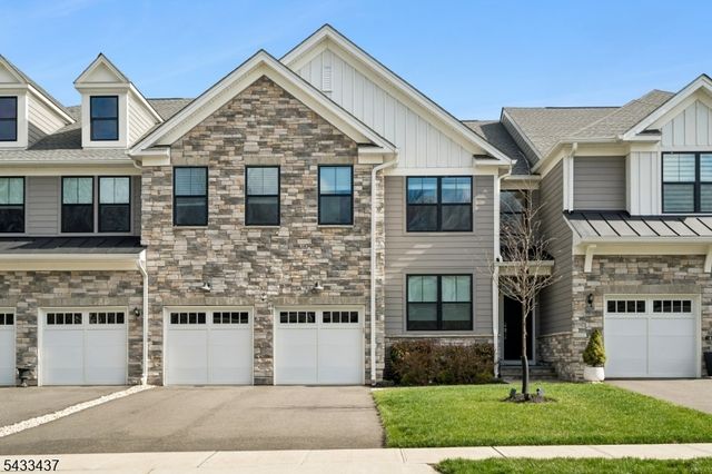 6 Concord Ct, Warren Twp., NJ 07059