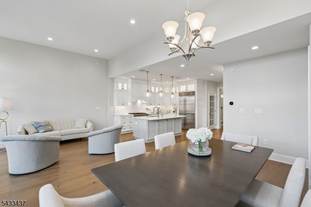 6 Concord Ct, Warren Twp., NJ 07059
