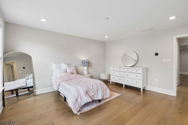 6 Concord Ct, Warren Twp., NJ 07059