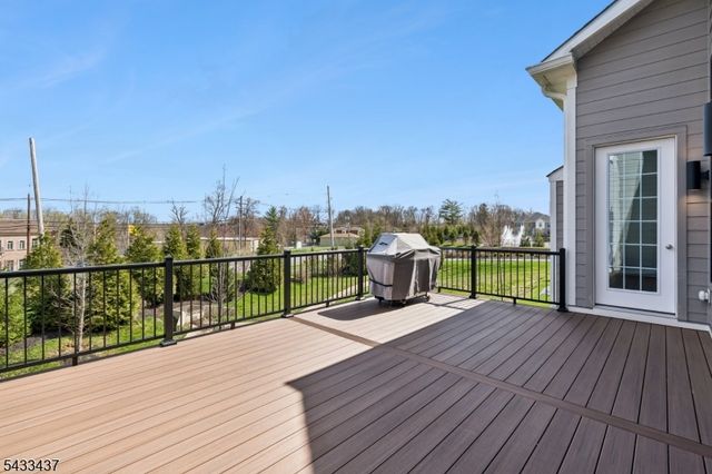 6 Concord Ct, Warren Twp., NJ 07059