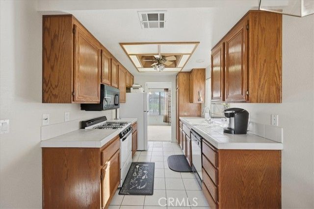 3050 Del Flora Dr, Hemet, CA 92545