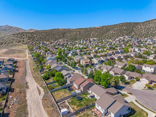 7092 N CHEROKEE ST, Eagle Mountain, UT 84005