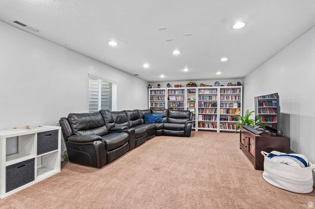7092 N CHEROKEE ST, Eagle Mountain, UT 84005