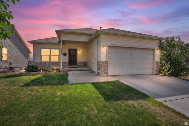 7092 N CHEROKEE ST, Eagle Mountain, UT 84005