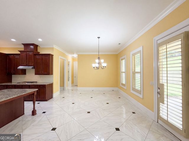332 Warwick Place, Mcdonough, GA 30253