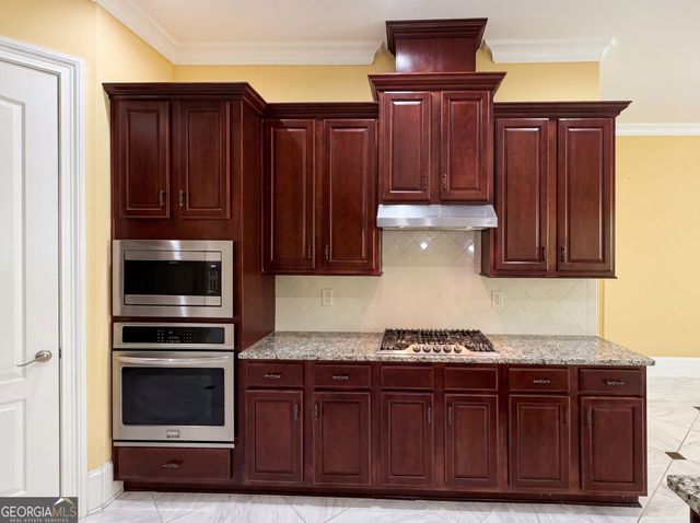 332 Warwick Place, Mcdonough, GA 30253