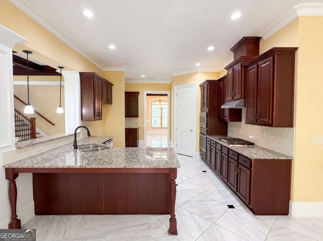 332 Warwick Place, Mcdonough, GA 30253