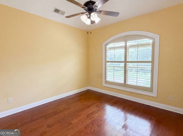 332 Warwick Place, Mcdonough, GA 30253