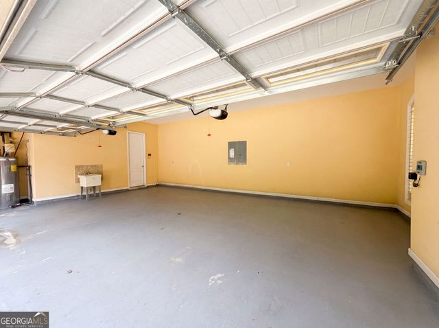 332 Warwick Place, Mcdonough, GA 30253