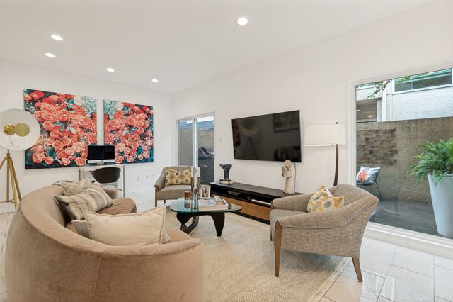 2509 Welborn Street C, Dallas, TX 75219