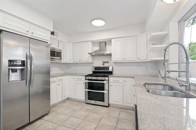 5225 Pensacola Drive, Garland, TX 75043