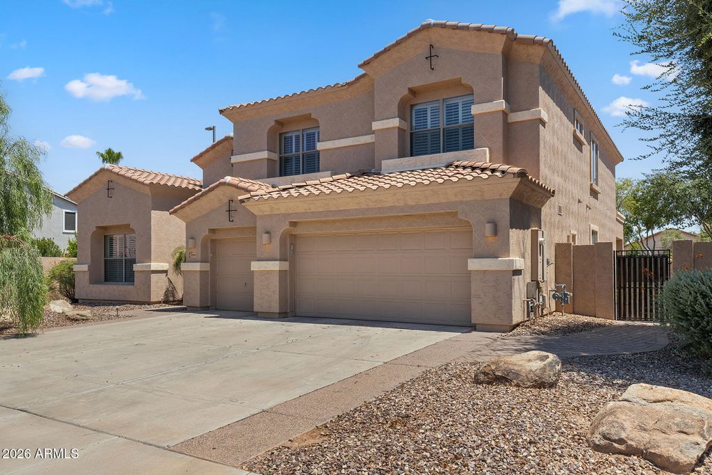 2089 S SAILORS Way, Gilbert, AZ 85295 — photo 4