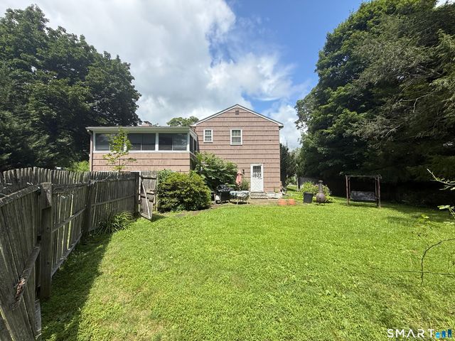 19 Down River Road, New Canaan, CT 06840