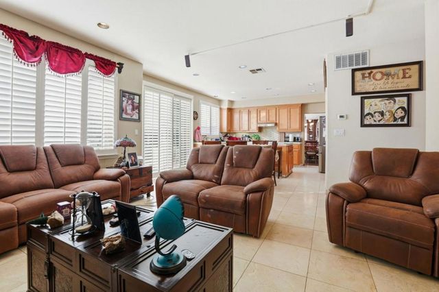 946 Martiri Court, Gilroy, CA 95020